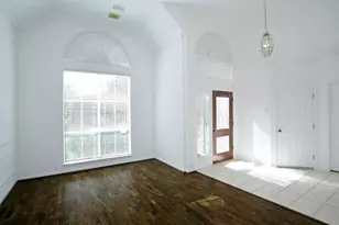 6902 Afton Woods Dr, Houston, TX 77055 - Photo 2