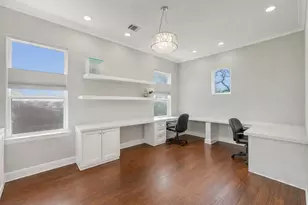 9761 Westview Dr, Houston, TX 77055 - Photo 38