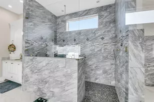 9761 Westview Dr, Houston, TX 77055 - Photo 20