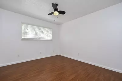 7714 Eichler Drive, Houston, TX 77036 - Photo 20