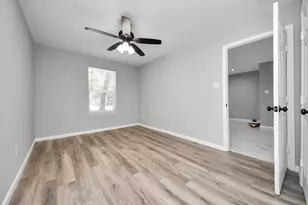 4914 Angleton St, Houston, TX 77033 - Photo 26