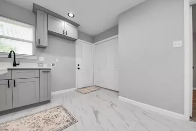 4914 Angleton Street, Houston, TX 77033 - Photo 10