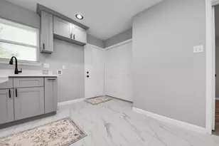 4914 Angleton St, Houston, TX 77033 - Photo 10