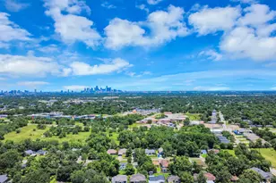 4914 Angleton St, Houston, TX 77033 - Photo 4
