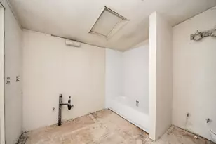 320 4th St, San Leon, TX 77539 - Photo 12