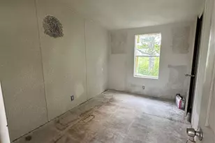 320 4th St, San Leon, TX 77539 - Photo 12