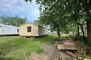 320 4th St, San Leon, TX 77539 - Photo 4