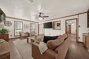 9 Arlington St, Conroe, TX 77301 - Photo 10