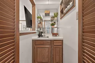 9 Arlington St, Conroe, TX 77301 - Photo 16