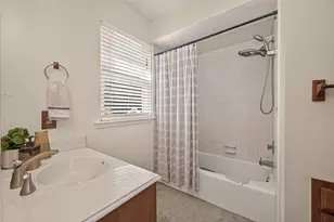 9 Arlington St, Conroe, TX 77301 - Photo 28
