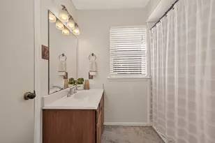 9 Arlington St, Conroe, TX 77301 - Photo 28