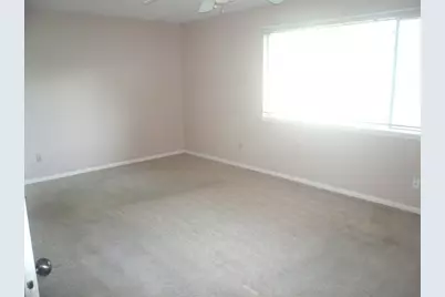 9402 Meaux Drive, Houston, TX 77031 - Photo 8