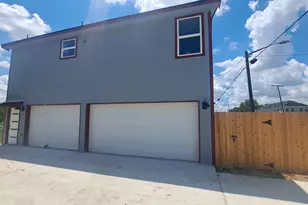 9806 Fillmore St, Houston, TX 77029 - Photo 1