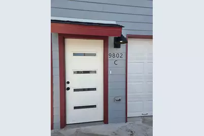 9806 Fillmore Street #C, Houston, TX 77029 - Photo 2