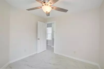 4427 Waterfall Way, Sugar Land, TX 77479 - Photo 28