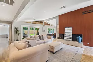 9223 Rangely Dr, Houston, TX 77055 - Photo 10