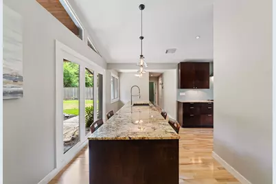 9223 Rangely Drive, Houston, TX 77055 - Photo 14