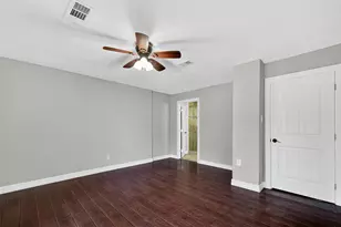 5813 Village Forest Ct, Houston, TX 77092 - Photo 32