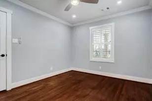 7151 Edgemoor Dr, Houston, TX 77074 - Photo 16