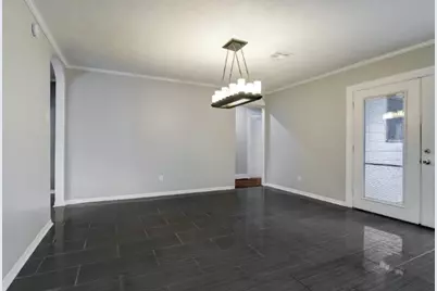 7151 Edgemoor Drive, Houston, TX 77074 - Photo 12