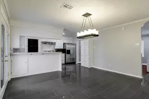 7151 Edgemoor Dr, Houston, TX 77074 - Photo 10