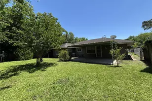6159 Lyndhurst Dr, Houston, TX 77033 - Photo 22