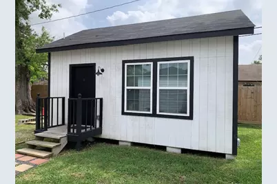 710 Twin Oaks Street #C, Houston, TX 77076 - Photo 1