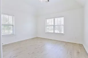 979 W 43rd St, Houston, TX 77018 - Photo 34