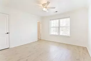979 W 43rd St, Houston, TX 77018 - Photo 26