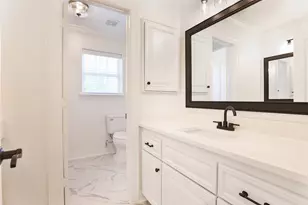 979 W 43rd St, Houston, TX 77018 - Photo 30