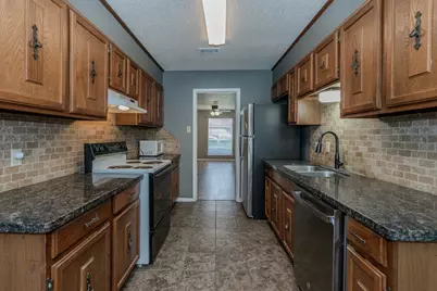 6638 Lexington Drive, Beaumont, TX 77706 - Photo 6