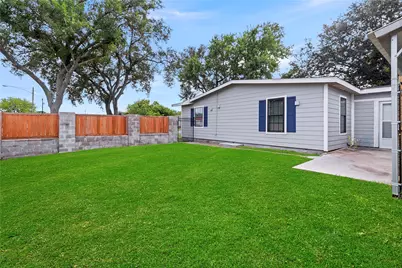 604 19th Avenue N, Texas City, TX 77590 - Photo 18