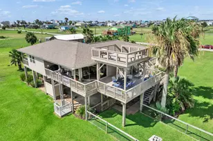 3917 1st St, Galveston, TX 77554 - Photo 4