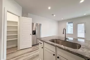 2934 Concord Vlg Wy, Houston, TX 77051 - Photo 8