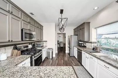 10514 Ravens Way, Baytown, TX 77523 - Photo 34