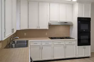 5315 Bayway Dr, Baytown, TX 77520 - Photo 16