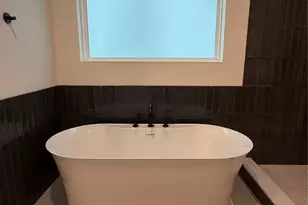 827 W 16th St, Houston, TX 77008 - Photo 10