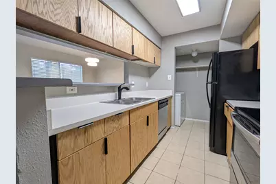 7200 W T C Jester Blvd 4, Houston, TX 77088 - Photo 6