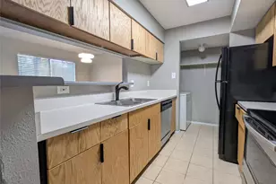 7200 W T C Jester Blvd 4, Houston, TX 77088 - Photo 6