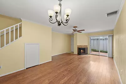 5050 Glenmont Drive #F5, Houston, TX 77081 - Photo 2