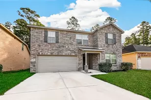 2011 Lost Timbers Dr, Conroe, TX 77304 - Photo 4