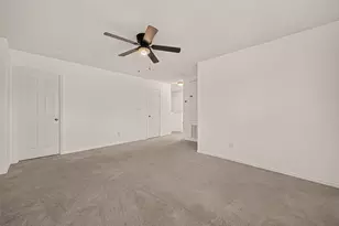 2011 Lost Timbers Dr, Conroe, TX 77304 - Photo 40