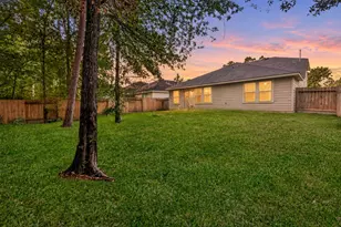 2011 Lost Timbers Dr, Conroe, TX 77304 - Photo 44