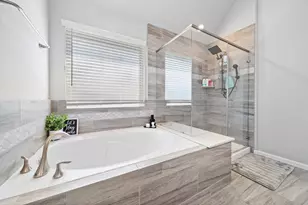 1509 Grayson Oaks Pl, Houston, TX 77043 - Photo 10