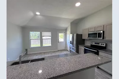 13705 Bighorn Trail, Willis, TX 77378 - Photo 4