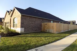 8527 Golden Field Dr, Rosenberg, TX 77469 - Photo 2