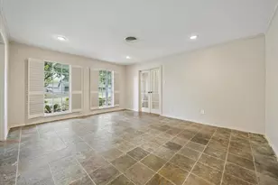 4919 Valkeith Dr, Houston, TX 77096 - Photo 4