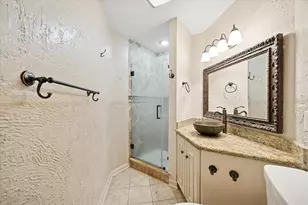 4919 Valkeith Dr, Houston, TX 77096 - Photo 16