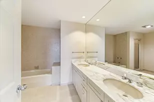 1111 Hermann Dr, Houston, TX 77004 - Photo 22