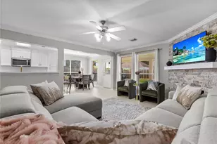 2705 7th St N, Texas City, TX 77590 - Photo 6